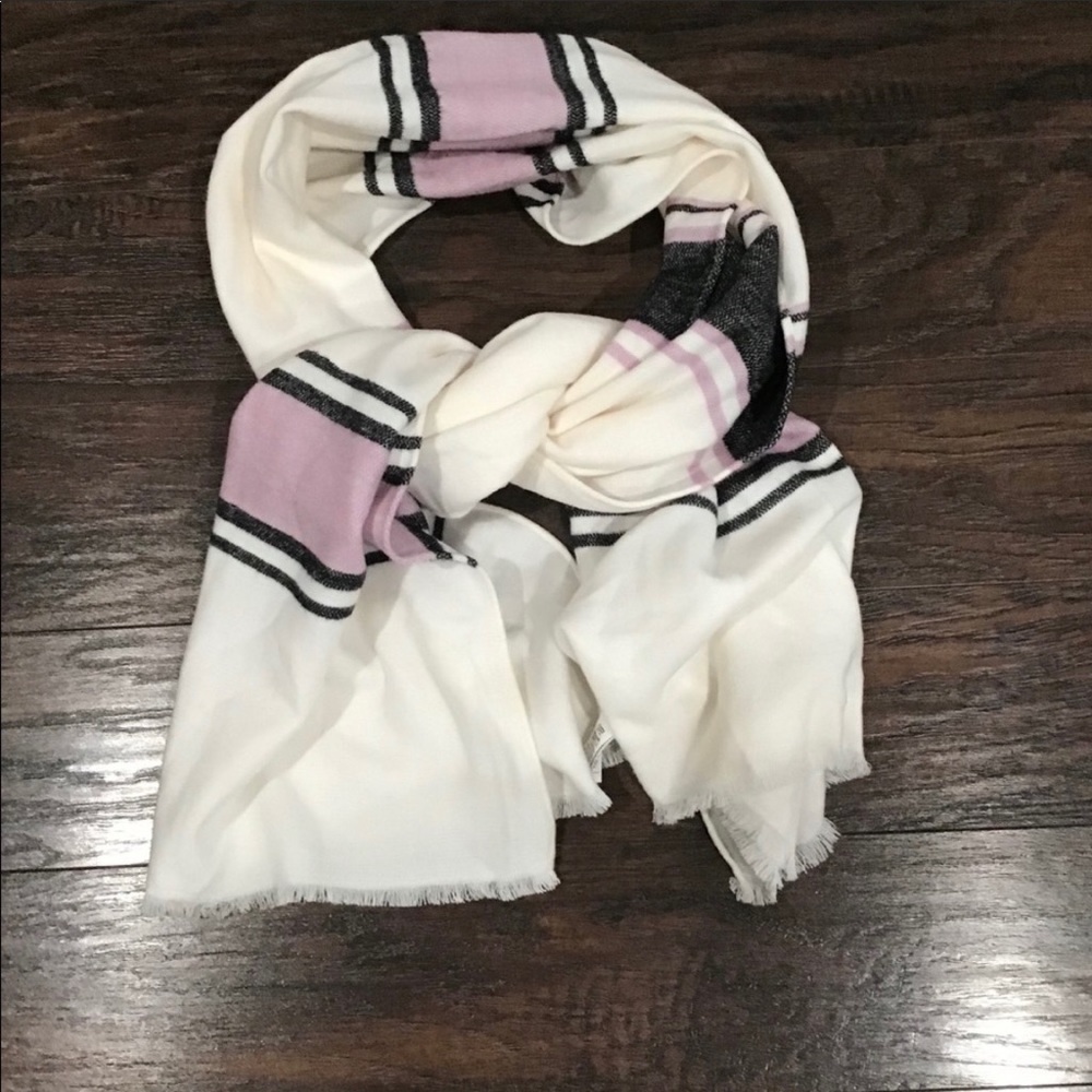 Purple and white scarf